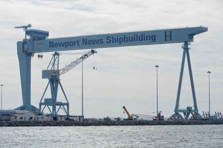 hii newport news big blue crane source hii