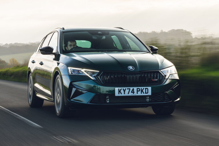 skoda octavia vrs review 2025 001 front tracking