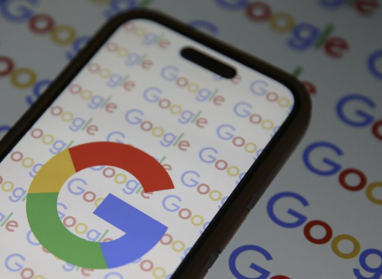 google logo on smartphone